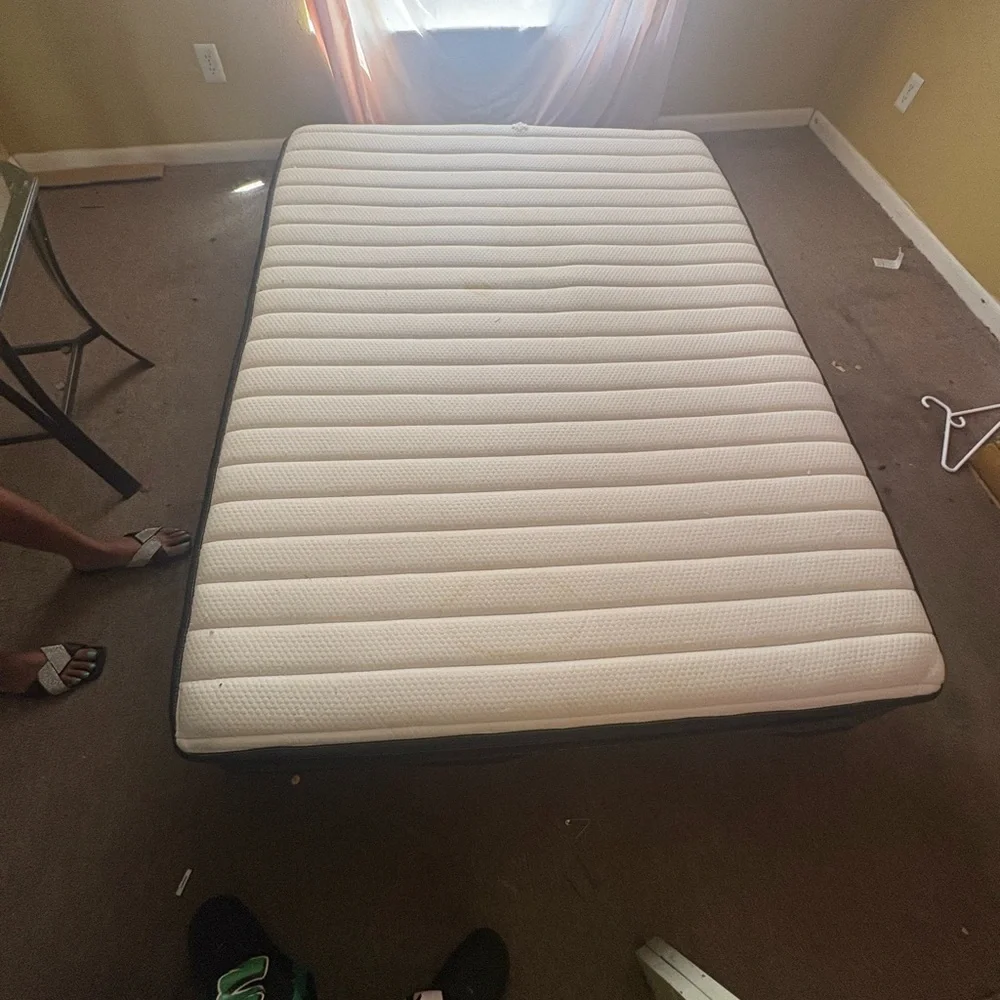 White Quilted Mattress - Breathable Sleep Surface
